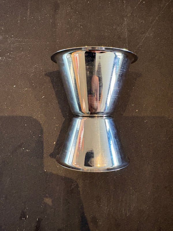 Jigger, Messbecher